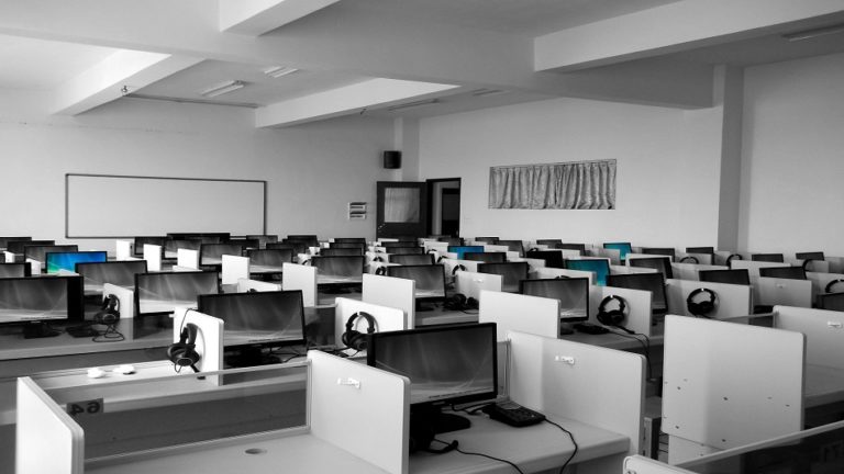 call center-centre d'appels externalisé-optiserv
